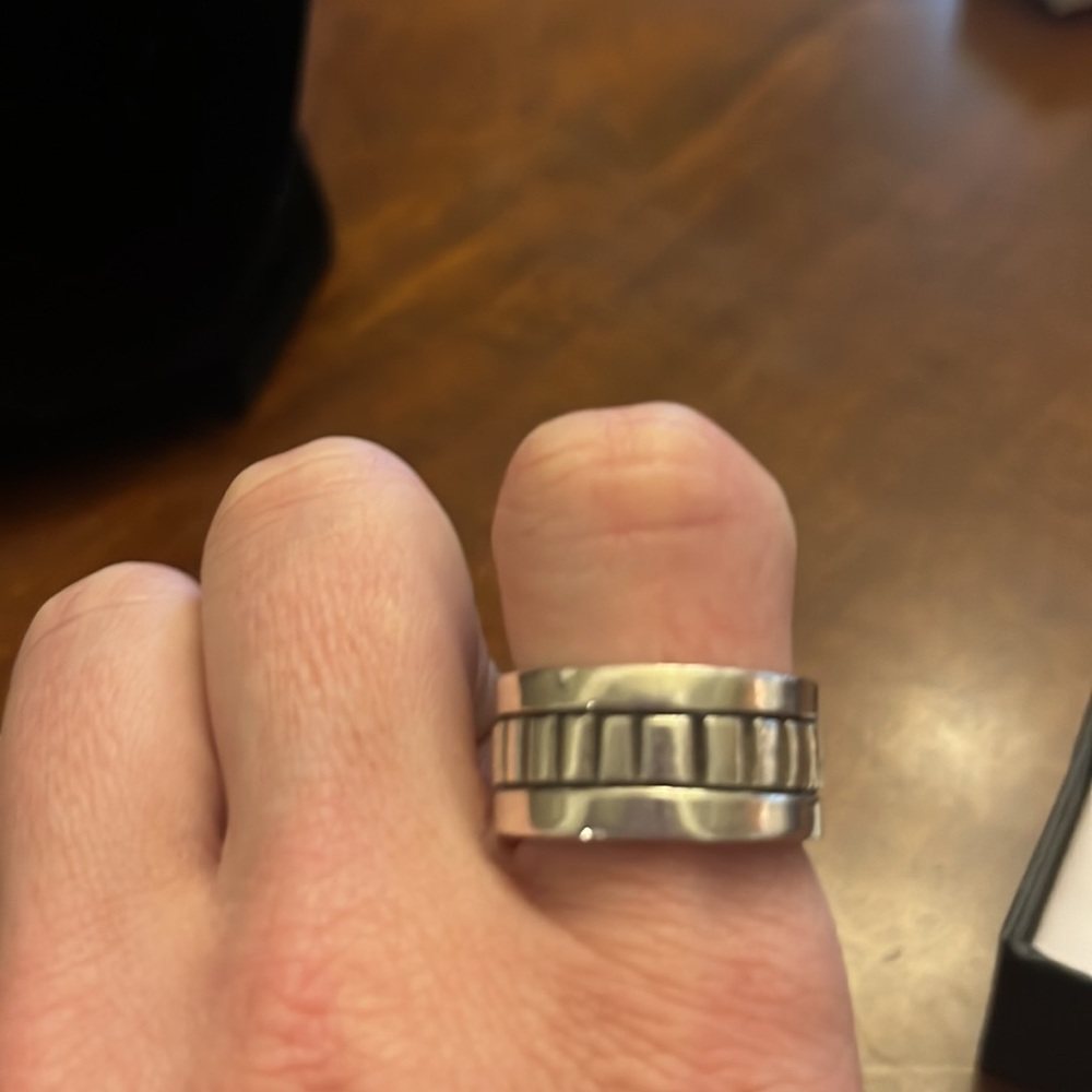 Sterling Silver Ring - Picture 3 of 3